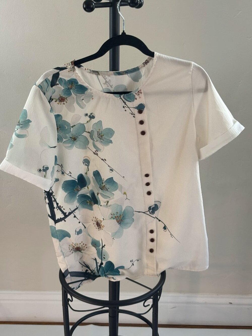Floral Women's Button Up shirt, Lightweight, Size M, Turquoise and White